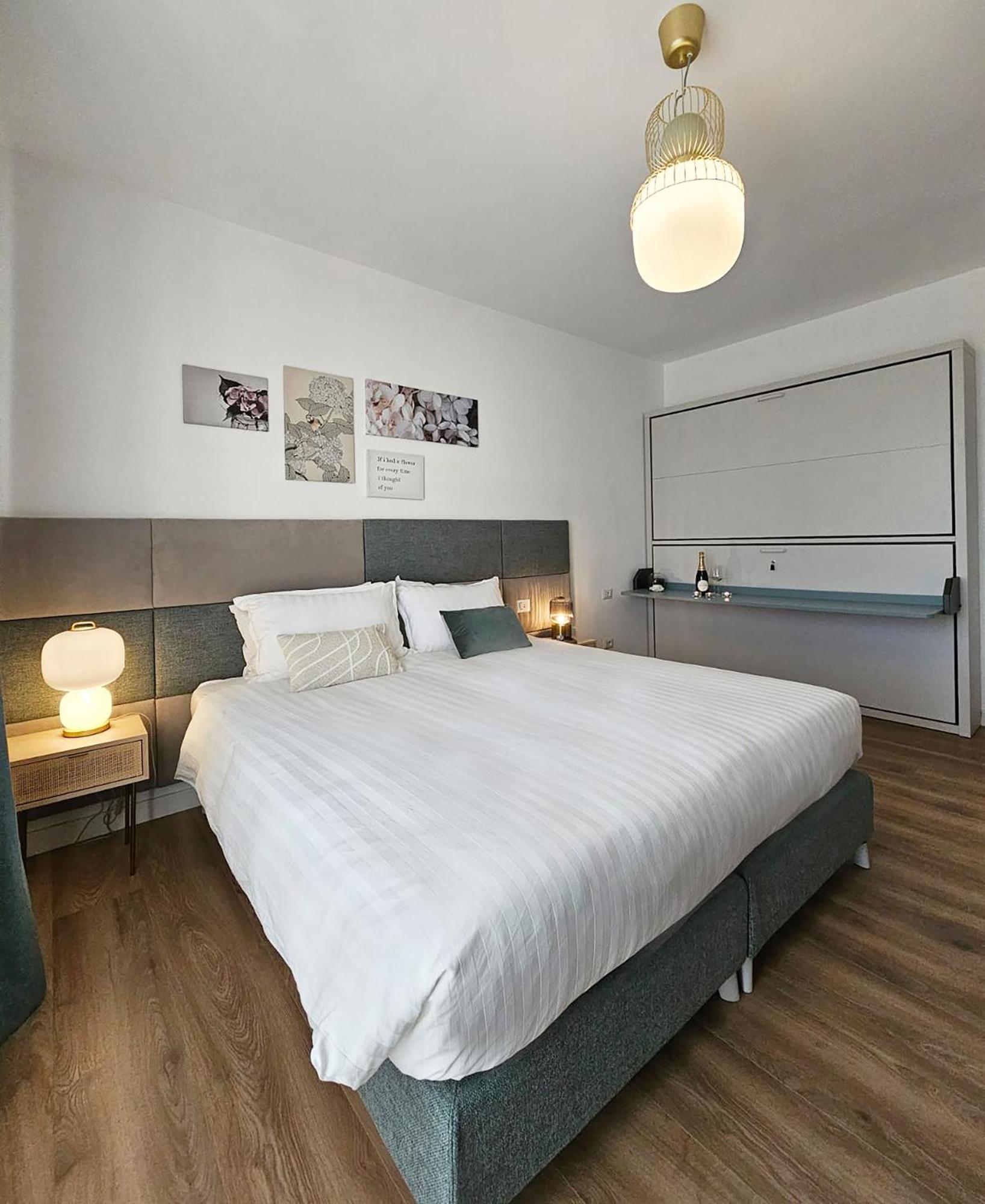 B&B Domus Teano Luxury Rooms Rom Exteriör bild