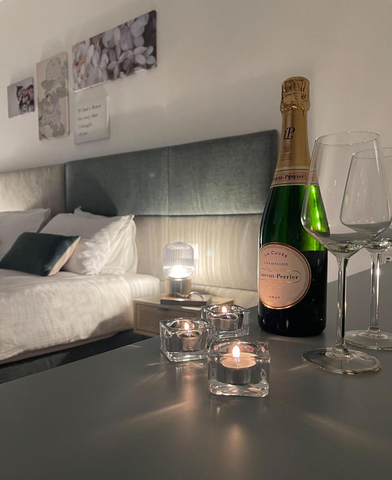 B&B Domus Teano Luxury Rooms Rom Exteriör bild