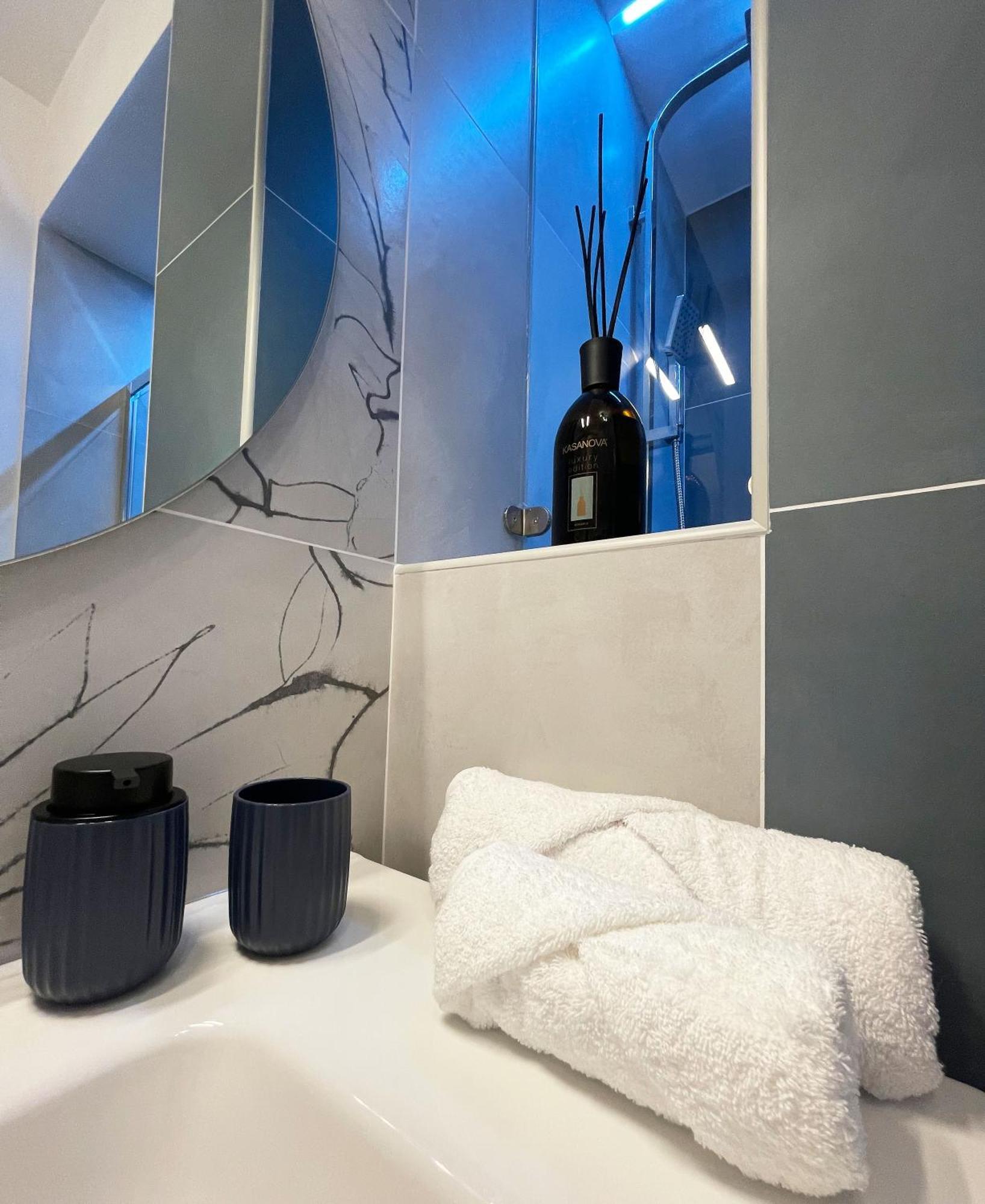 B&B Domus Teano Luxury Rooms Rom Exteriör bild